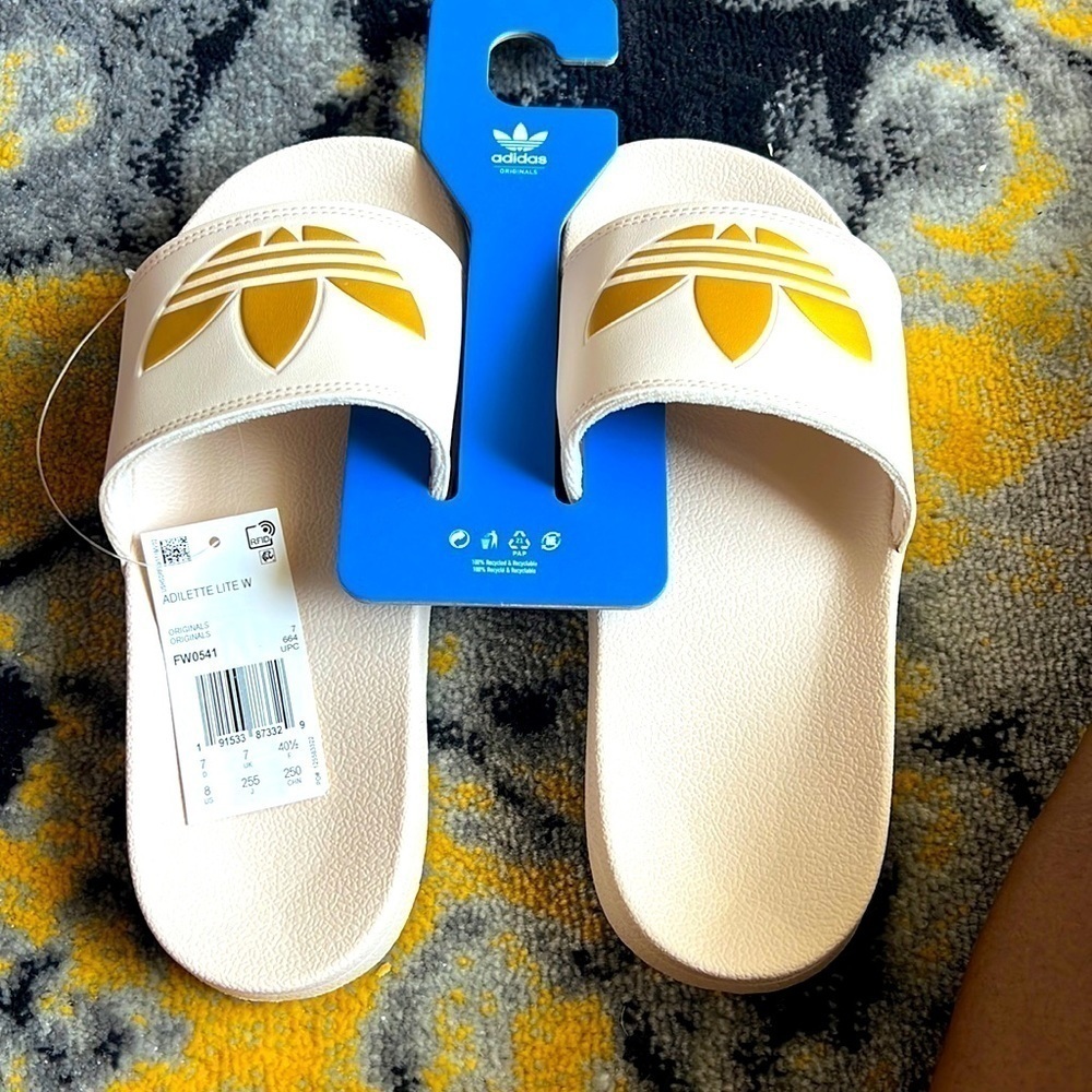 WOMEN ADILETTE LITE SLIDES SIZE 8 US - Picture 2 of 5